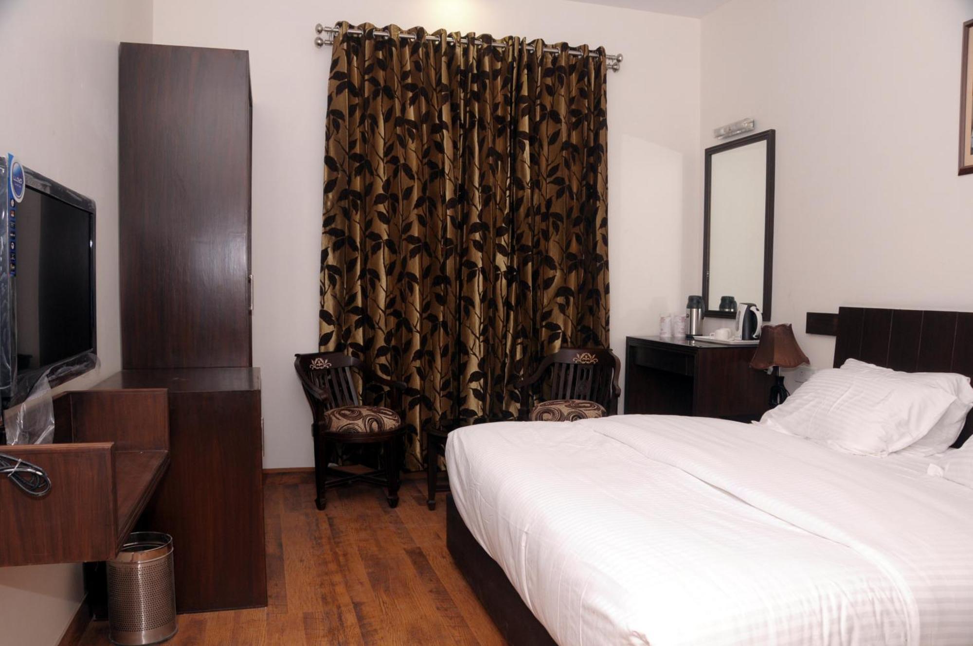 Hotel Prems Paradise Amritsar Ngoại thất bức ảnh