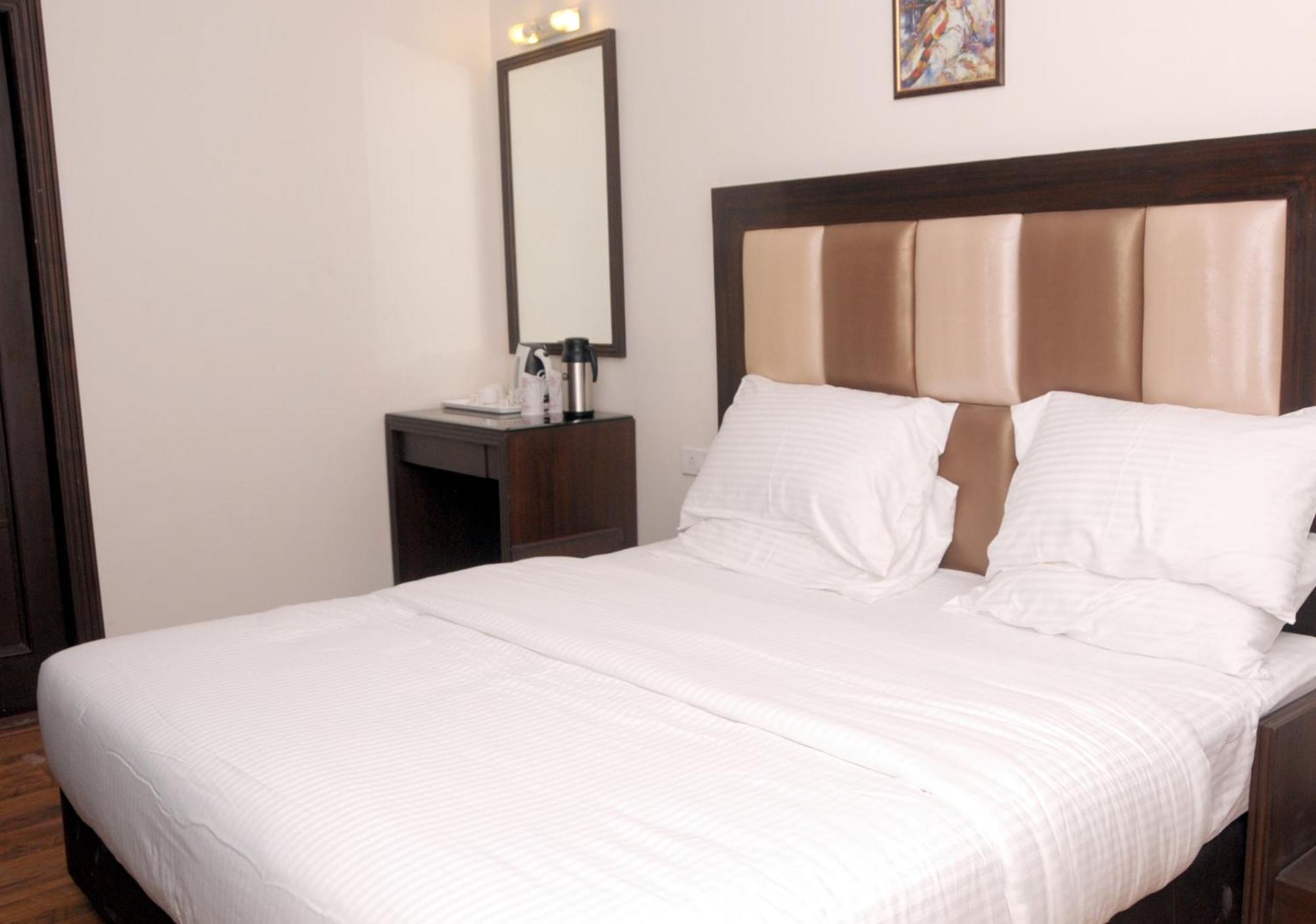 Hotel Prems Paradise Amritsar Ngoại thất bức ảnh