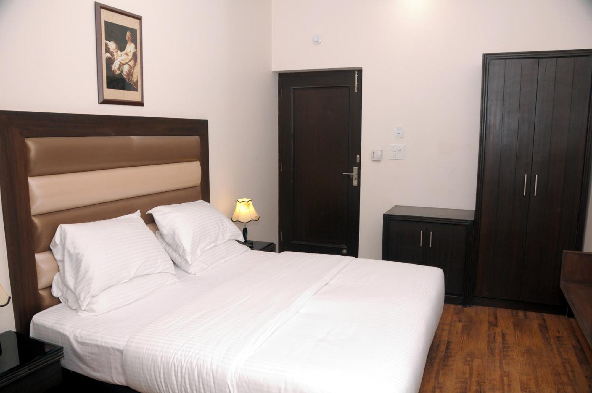 Hotel Prems Paradise Amritsar Ngoại thất bức ảnh
