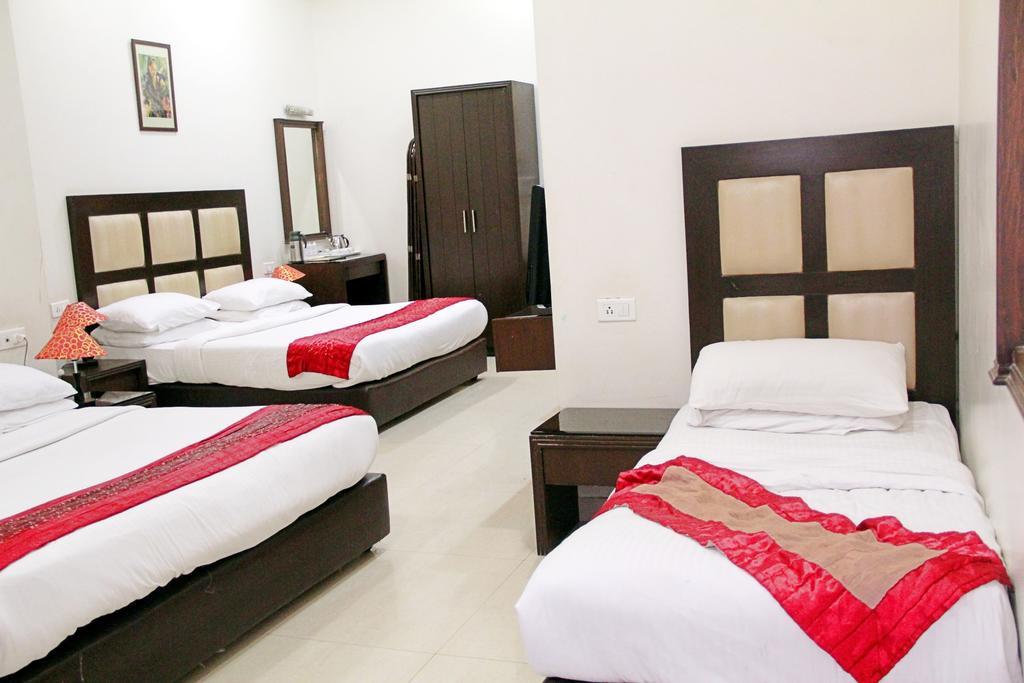 Hotel Prems Paradise Amritsar Phòng bức ảnh
