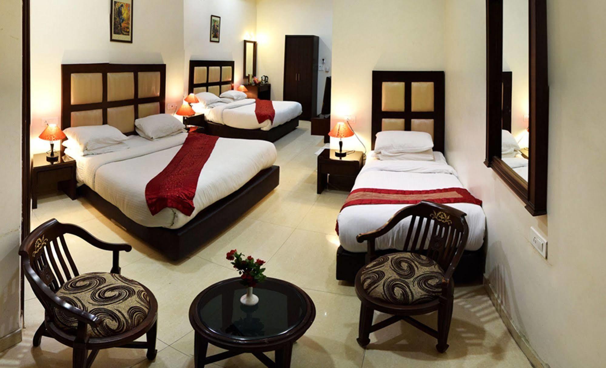 Hotel Prems Paradise Amritsar Ngoại thất bức ảnh