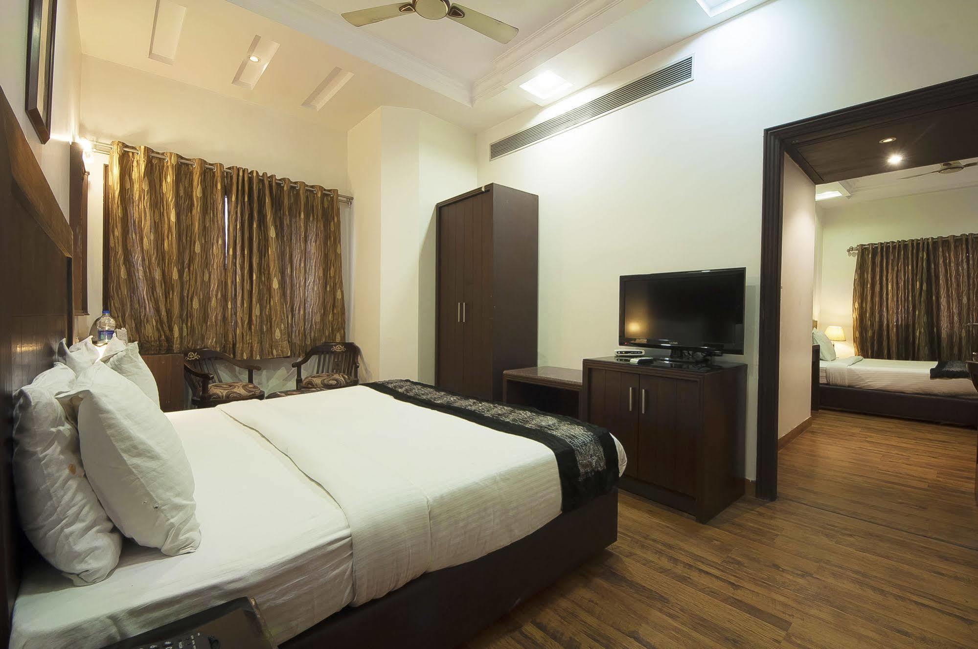 Hotel Prems Paradise Amritsar Ngoại thất bức ảnh
