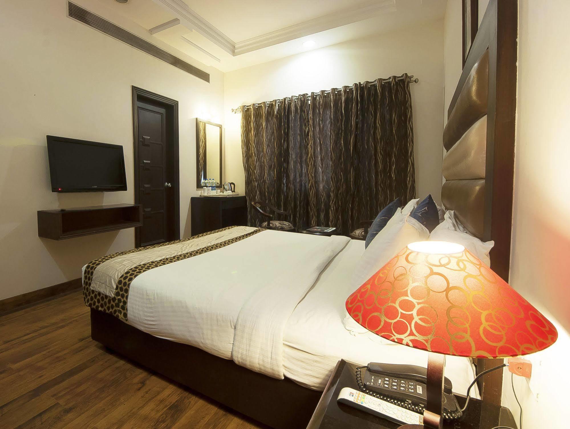 Hotel Prems Paradise Amritsar Ngoại thất bức ảnh