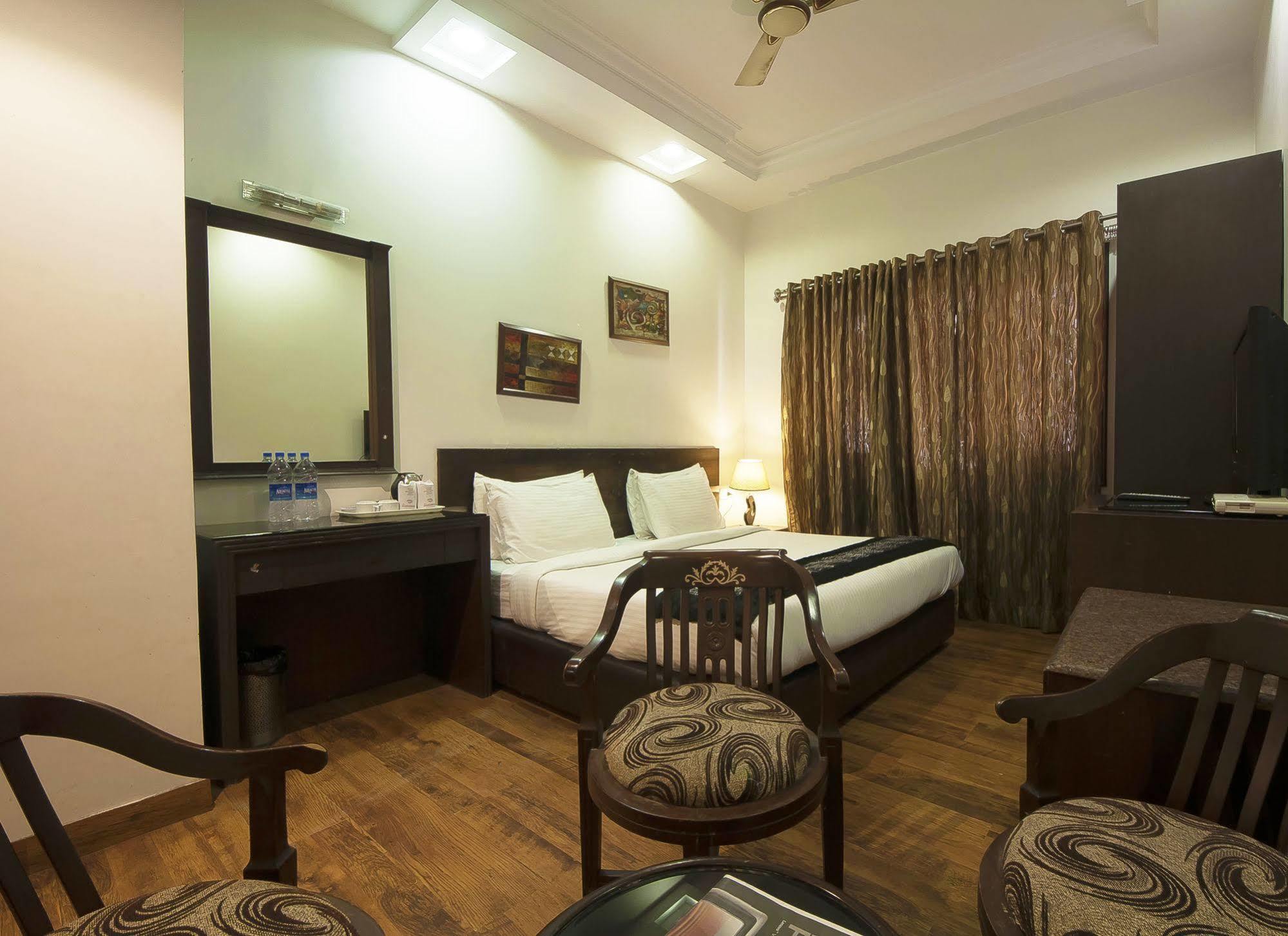 Hotel Prems Paradise Amritsar Ngoại thất bức ảnh