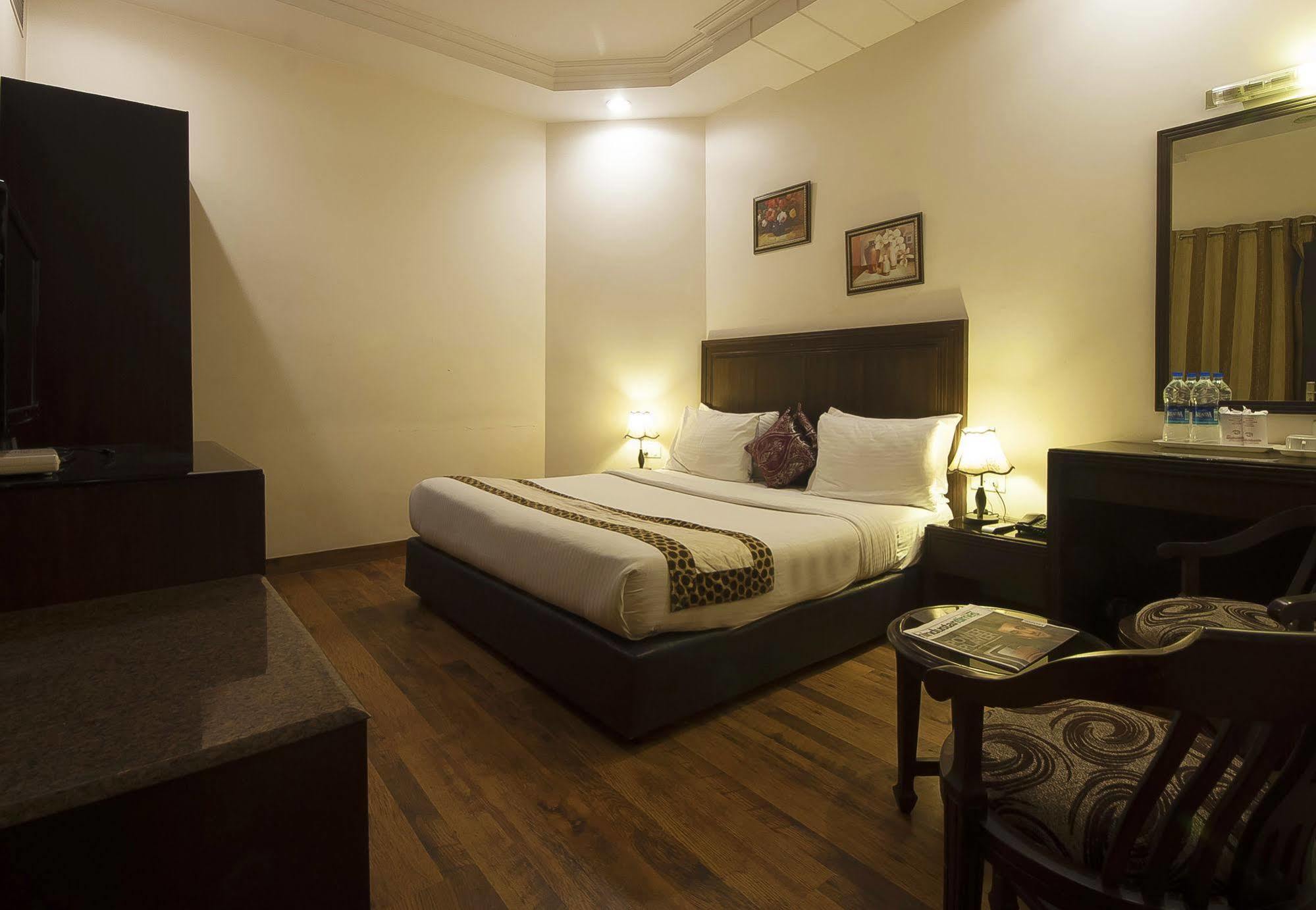 Hotel Prems Paradise Amritsar Ngoại thất bức ảnh